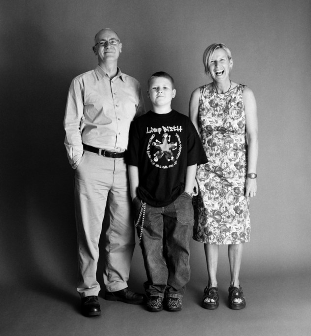 The-Family-by-Zed-Nelson-2001-634x686